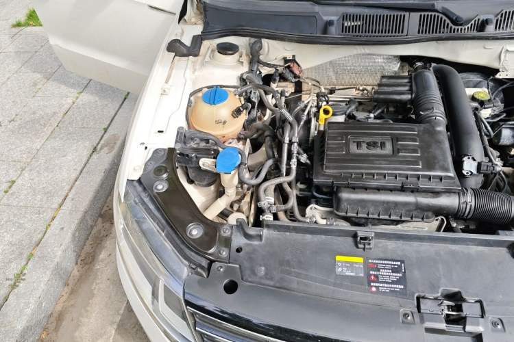 Used Volkswagen Lavida 2017 230TSI DSG Comfort Edition Engine Bay Right