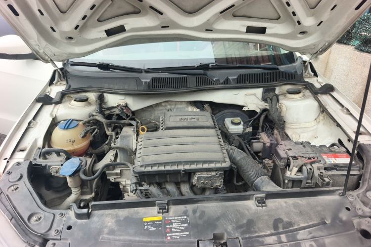Used Volkswagen Lavida 2017 1.6L Automatic Fashion Edition Engine Bay