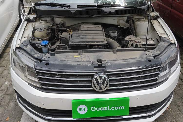 Used Volkswagen Lavida 2017 1.6L Automatic Comfort Edition Engine Bay