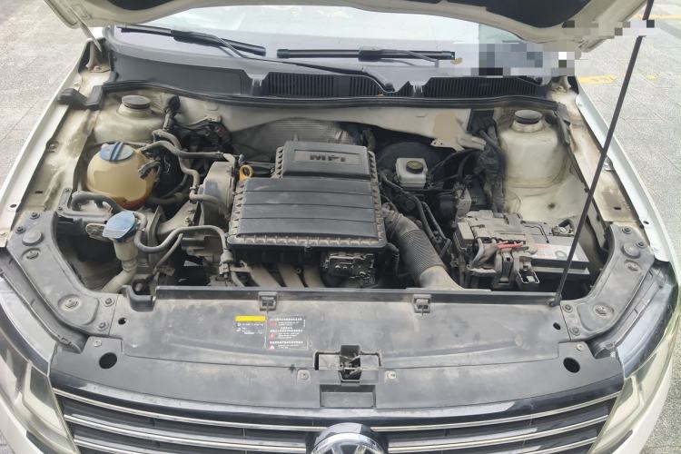 Used Volkswagen Lavida 2017 1.6L Automatic Comfort Edition Engine Bay