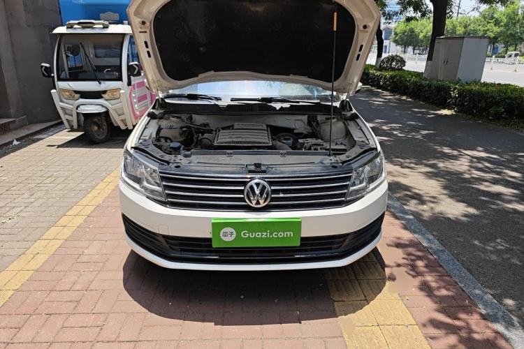 Used Volkswagen Lavida 2017 1.6L Manual Fashion Edition Engine Bay