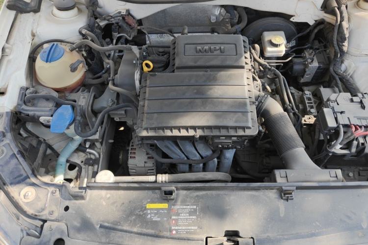 Used Volkswagen Lavida 2017 1.6L Automatic Comfort Edition Engine Bay