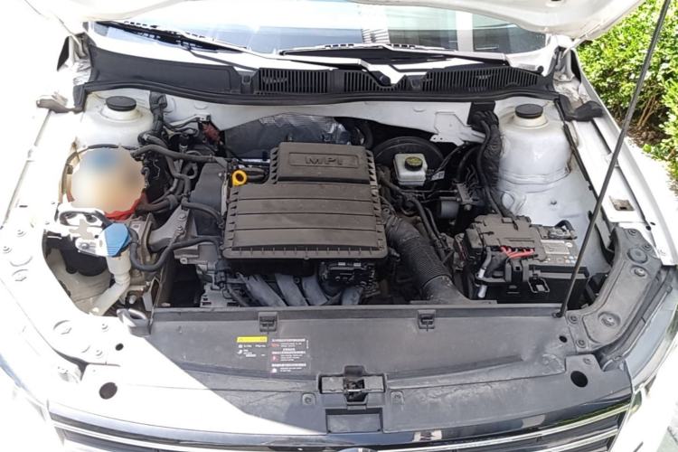 Used Volkswagen Lavida 2017 1.6L Automatic Fashion Edition Engine Bay