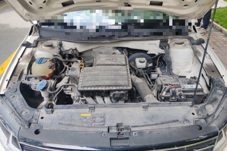 Used Volkswagen Lavida 2017 1.6L Automatic Comfort Edition Engine Bay