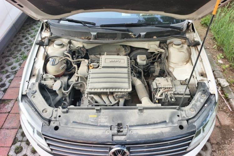 Used Volkswagen Lavida 2017 1.6L Manual Comfort Edition Engine Bay