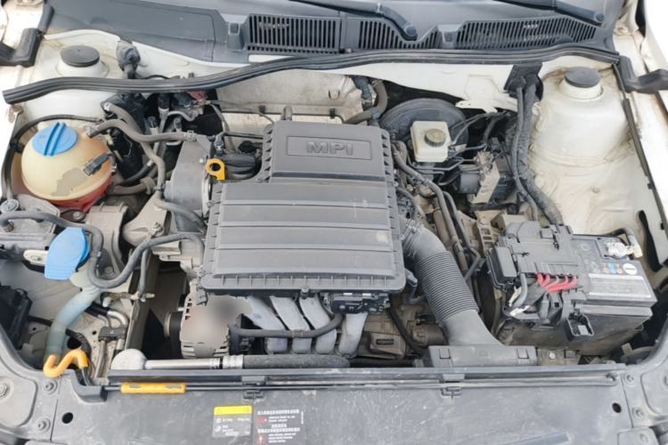Used Volkswagen Lavida 2017 1.6L Automatic Comfort Edition Engine Bay