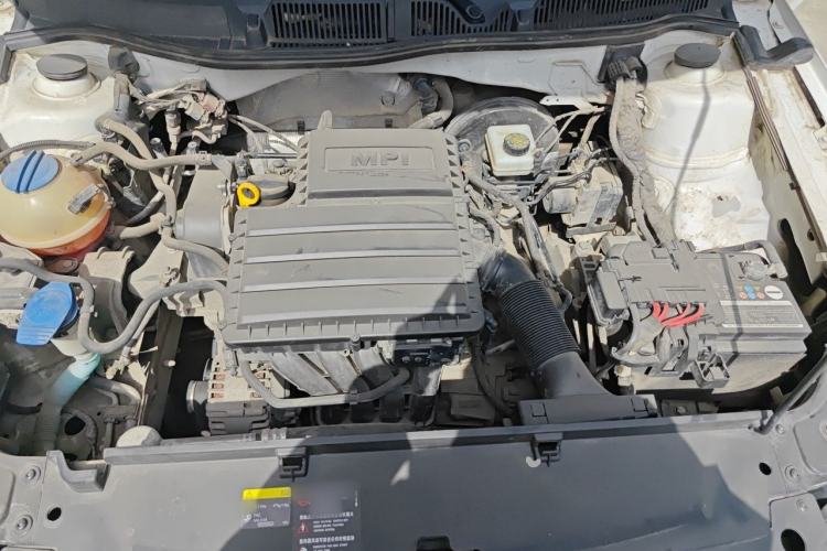 Used Volkswagen Lavida 2017 1.6L Automatic Comfort Edition Engine Bay