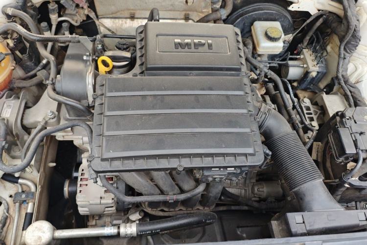 Used Volkswagen Lavida 2017 1.6L Automatic Comfort Edition Engine Bay