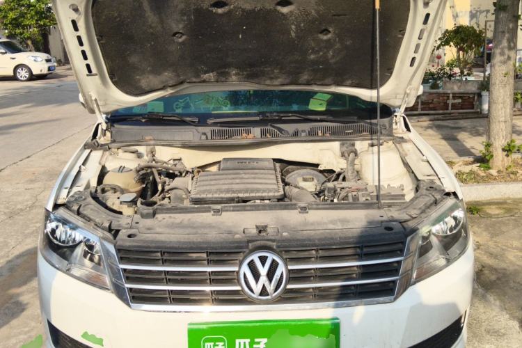 Used Volkswagen Lavida 2017 1.6L Automatic Comfort Edition Engine Bay