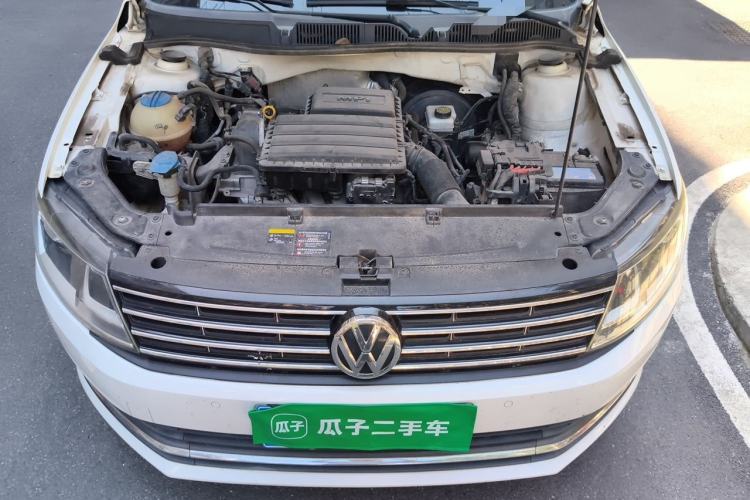 Used Volkswagen Lavida 2017 1.6L Automatic Comfort Edition Engine Bay