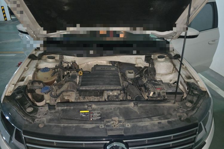 Used Volkswagen Lavida 2017 1.6L Automatic Comfort Edition Engine Bay