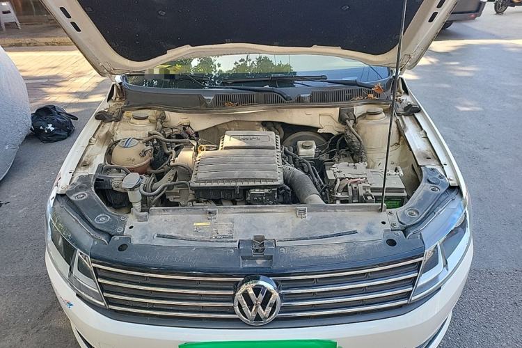 Used Volkswagen Lavida 2017 1.6L Automatic Fashion Edition Engine Bay