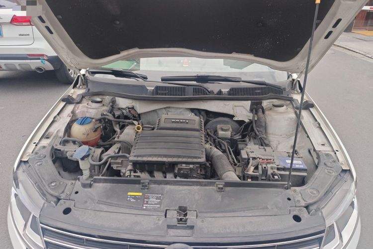 Used Volkswagen Lavida 2017 1.6L Automatic Comfort Edition Engine Bay