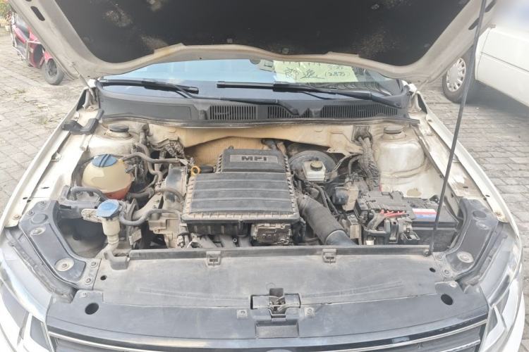 Used Volkswagen Lavida 2017 1.6L Automatic Comfort Edition Engine Bay