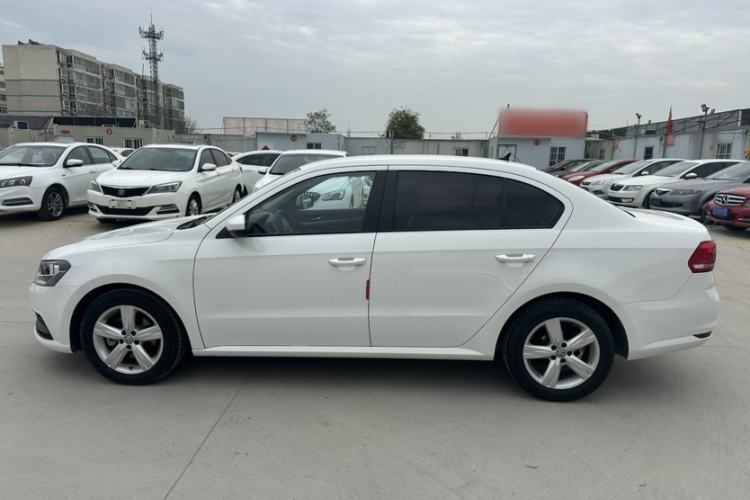 Used Volkswagen Lavida 2017 1.6L Automatic Fashion Edition Exterior 1