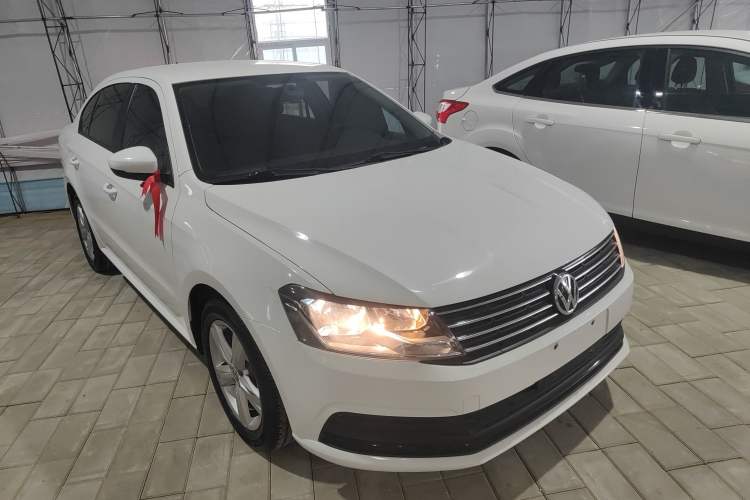 Used Volkswagen Lavida 2017 1.6L Automatic Fashion Edition Exterior 1