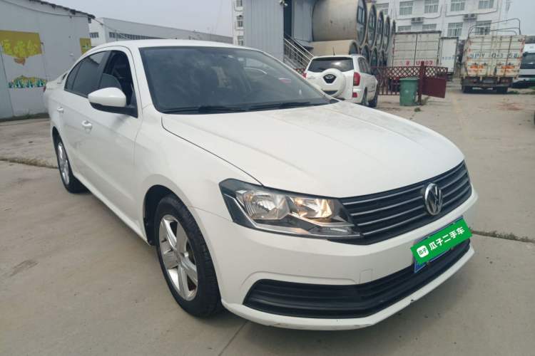 Used Volkswagen Lavida 2017 1.6L Manual Fashion Edition Exterior 1