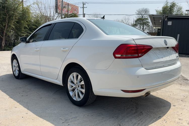 Used Volkswagen Lavida 2017 1.6L Automatic Comfort Edition Exterior 1