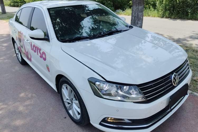 Used Volkswagen Lavida 2017 1.6L Automatic Comfort Edition Exterior 1