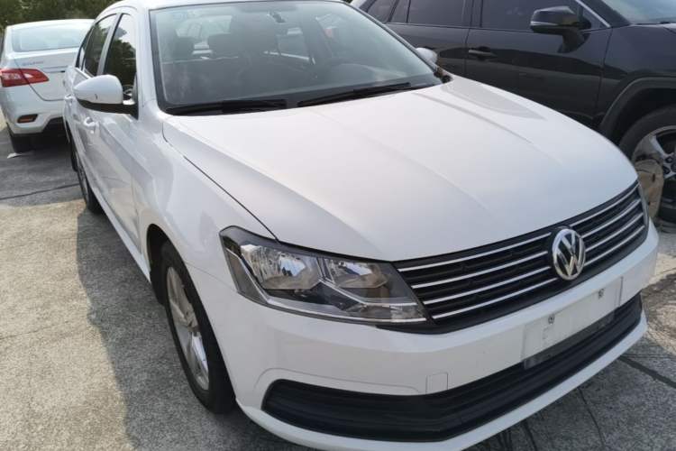 Used Volkswagen Lavida 2017 1.6L Automatic Fashion Edition Exterior 1