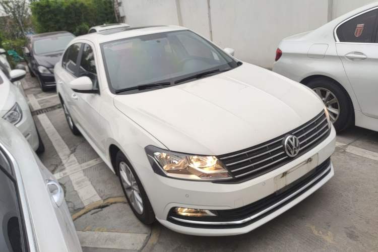 Used Volkswagen Lavida 2017 230TSI DSG Comfort Edition Exterior 1