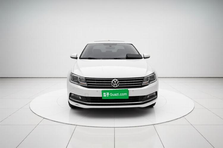 Used Volkswagen Lavida 2017 1.6L Manual Comfort Edition Exterior 2