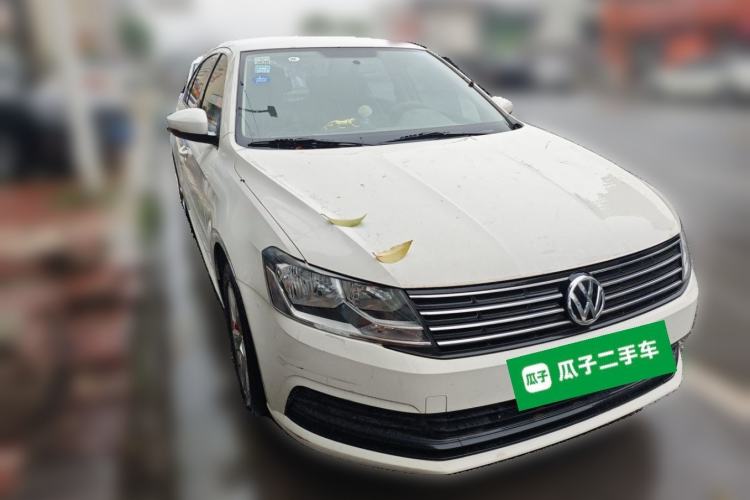 Used Volkswagen Lavida 2017 1.6L Manual Fashion Edition Exterior 2
