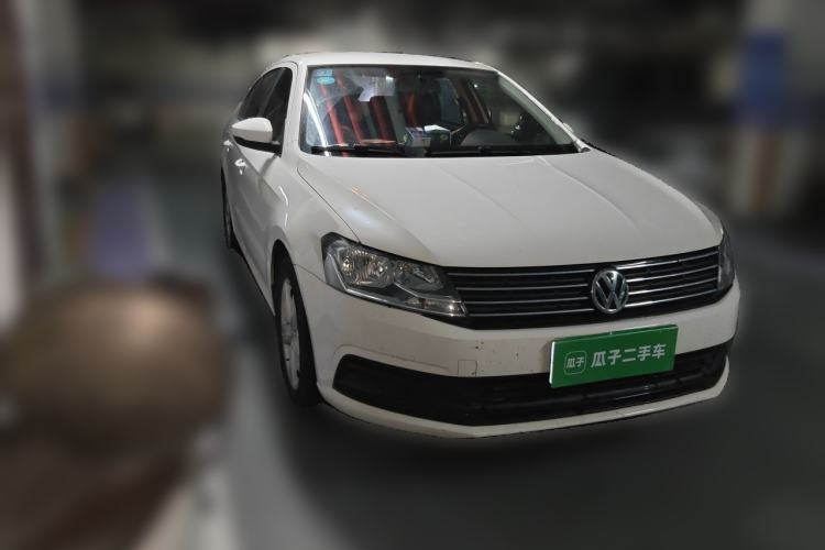 Used Volkswagen Lavida 2017 1.6L Manual Fashion Edition Exterior 2