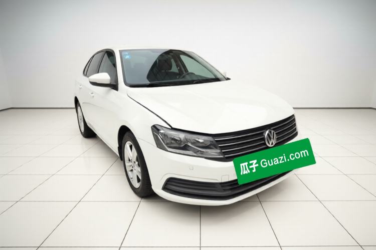 Used Volkswagen Lavida 2017 1.6L Automatic Fashion Edition Exterior 2
