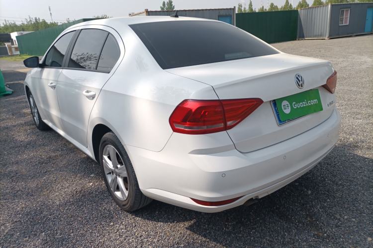 Used Volkswagen Lavida 2017 1.6L Automatic Fashion Edition Exterior 2