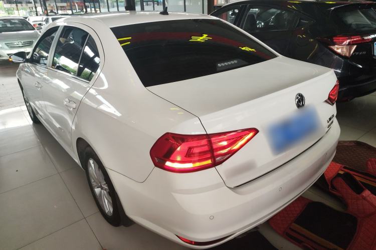 Used Volkswagen Lavida 2017 230TSI DSG Comfort Edition Exterior 2
