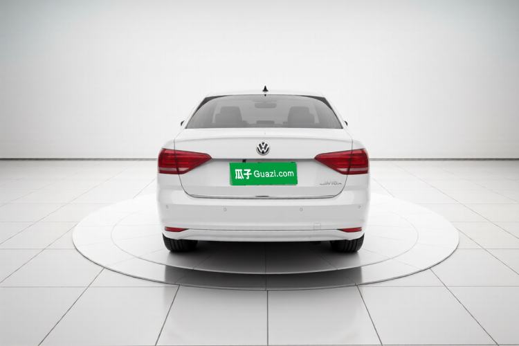Used Volkswagen Lavida 2017 1.6L Manual Comfort Edition Exterior 4