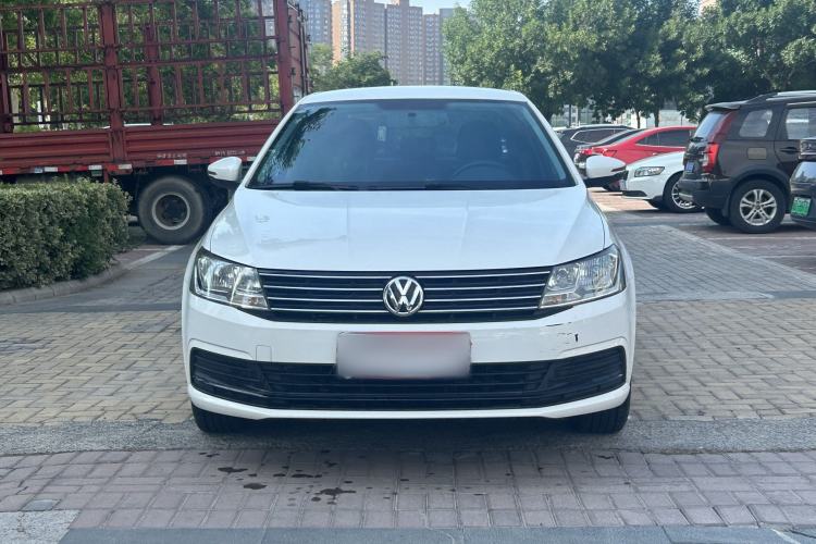Used Volkswagen Lavida 2017 1.6L Manual Fashion Edition Exterior 4