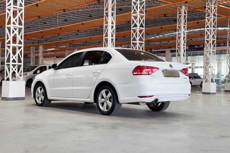 Used Volkswagen Lavida 2017 1.6L Automatic Fashion Edition Exterior 4