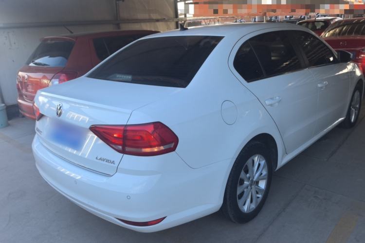 Used Volkswagen Lavida 2017 1.6L Automatic Comfort Edition Exterior 5