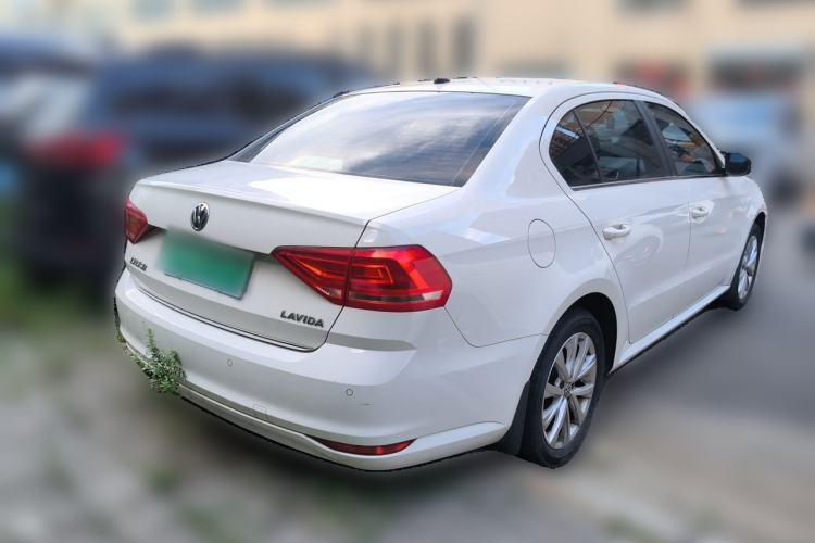 Used Volkswagen Lavida 2017 1.6L Automatic Comfort Edition Exterior 5