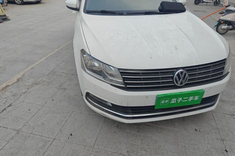 Used Volkswagen Lavida 2017 1.6L Manual Comfort Edition Exterior 6