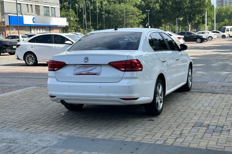 Used Volkswagen Lavida 2017 1.6L Manual Fashion Edition Exterior 6