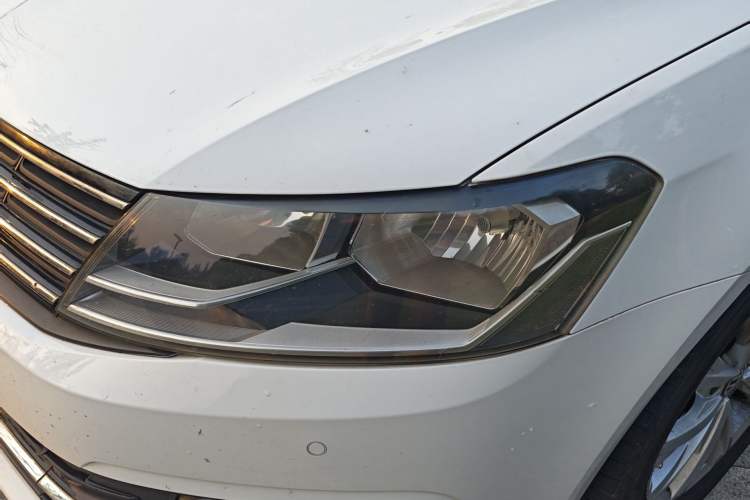 Used Volkswagen Lavida 2017 1.6L Automatic Comfort Edition Exterior 7