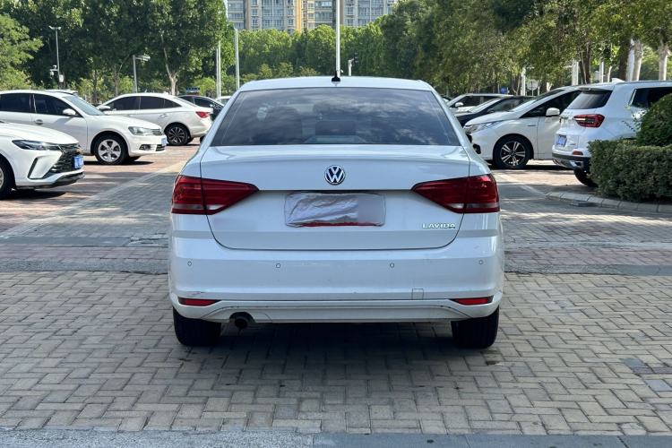 Used Volkswagen Lavida 2017 1.6L Manual Fashion Edition Exterior 7