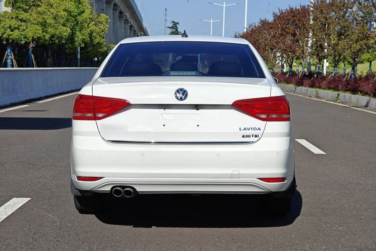 Used Volkswagen Lavida 2017 230TSI DSG Comfort Edition Exterior 7