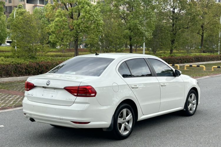 Used Volkswagen Lavida 2017 1.6L Automatic Fashion Edition Exterior 7
