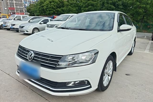 Used Volkswagen Lavida 2017 1.6L Manual Comfort Edition