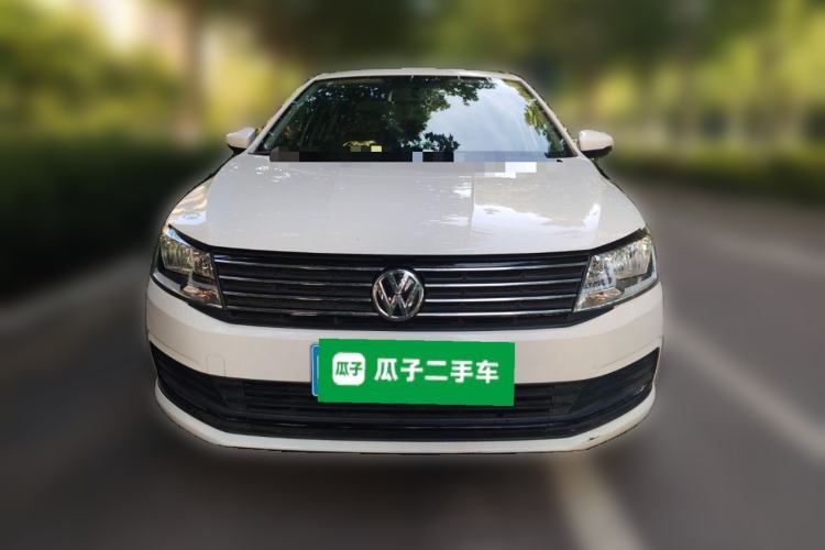 Used Volkswagen Lavida 2017 1.6L Manual Fashion Edition Front