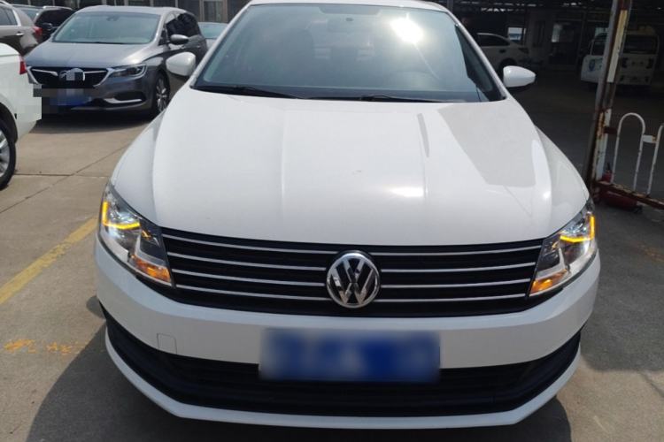 Used Volkswagen Lavida 2017 1.6L Automatic Fashion Edition Front