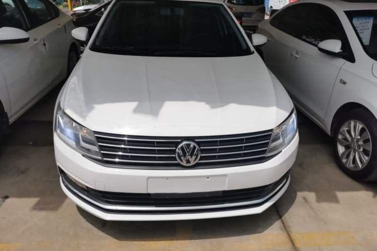 Used Volkswagen Lavida 2017 1.6L Automatic Comfort Edition Front