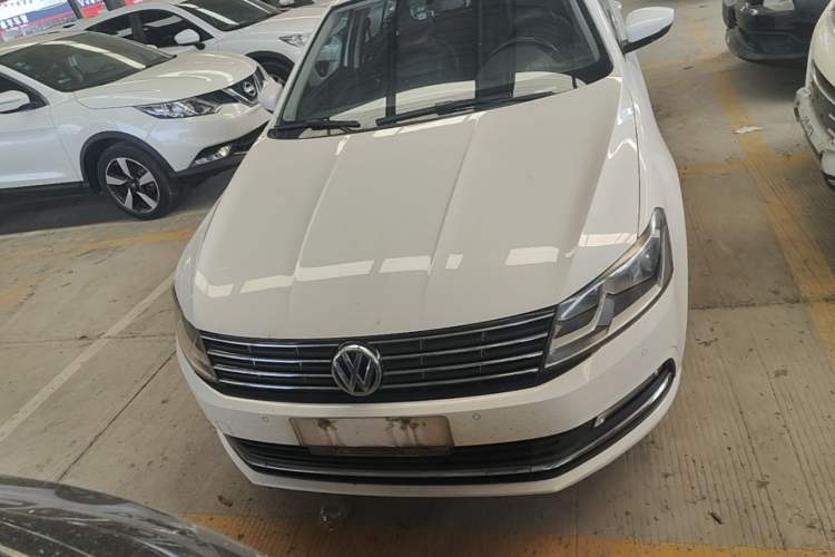 Used Volkswagen Lavida 2017 1.6L Automatic Comfort Edition Front