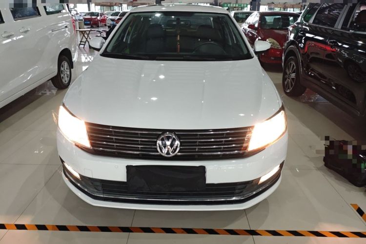 Used Volkswagen Lavida 2017 1.6L Automatic Comfort Edition Front