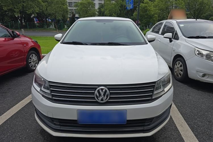 Used Volkswagen Lavida 2017 1.6L Manual Fashion Edition Front