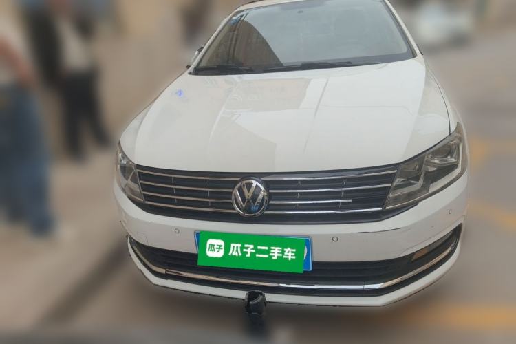 Used Volkswagen Lavida 2017 1.6L Manual Comfort Edition Front
